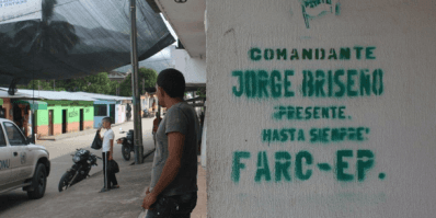 FARC-järjestön graffitit kertovat sen läsnäolosta. Kuva: IRIN / Obinna Anyadike